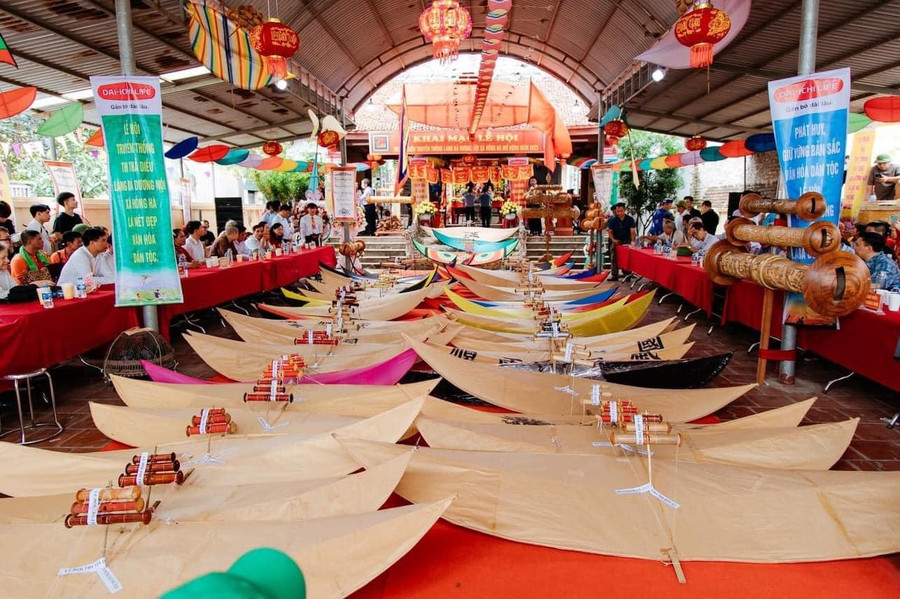 Hội thi diều sáo làng Bá Dương Nội. hoi-dieu.jpg