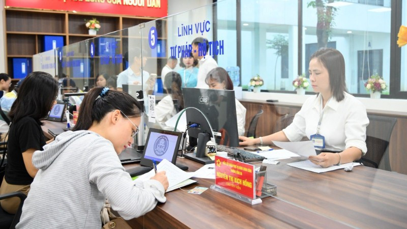 Bộ Tài chính đã tham mưu ban hành nhiều văn bản pháp luật mới, điều chỉnh định mức sử dụng thiết bị, đơn giản hóa thủ tục hành chính, tăng cường phân cấp phân quyền.