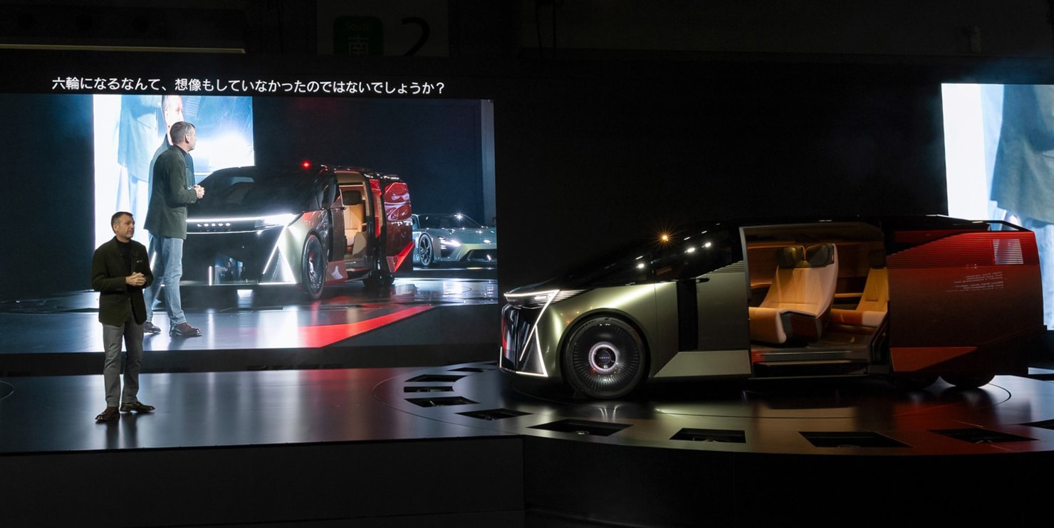 Tên gọi LS từ sedan nay đã chuyển thành mẫu xe cỡ lớn với không gian nội thất xa xỉ. Ảnh: Hoàng Linh.