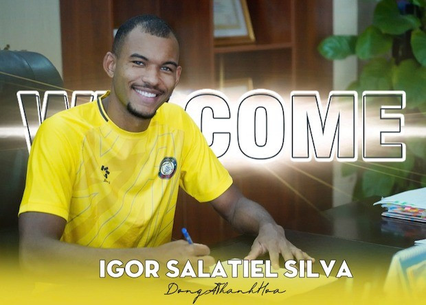 Ngoại binh Igor Silva khi ký hợp đồng với CLB Đông Á Thanh Hoá. thanh-hoa.jpg