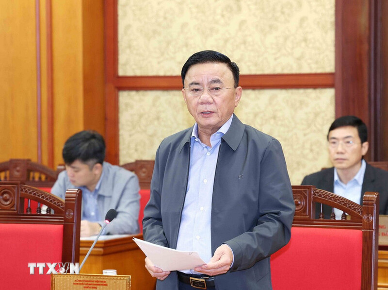 Thường trực Ban Bí thư Trần Cẩm Tú chủ trì họp thường trực Tiểu ban Tổ chức phục vụ Đại hội XIV của Đảng. Ảnh: Phương Hoa.