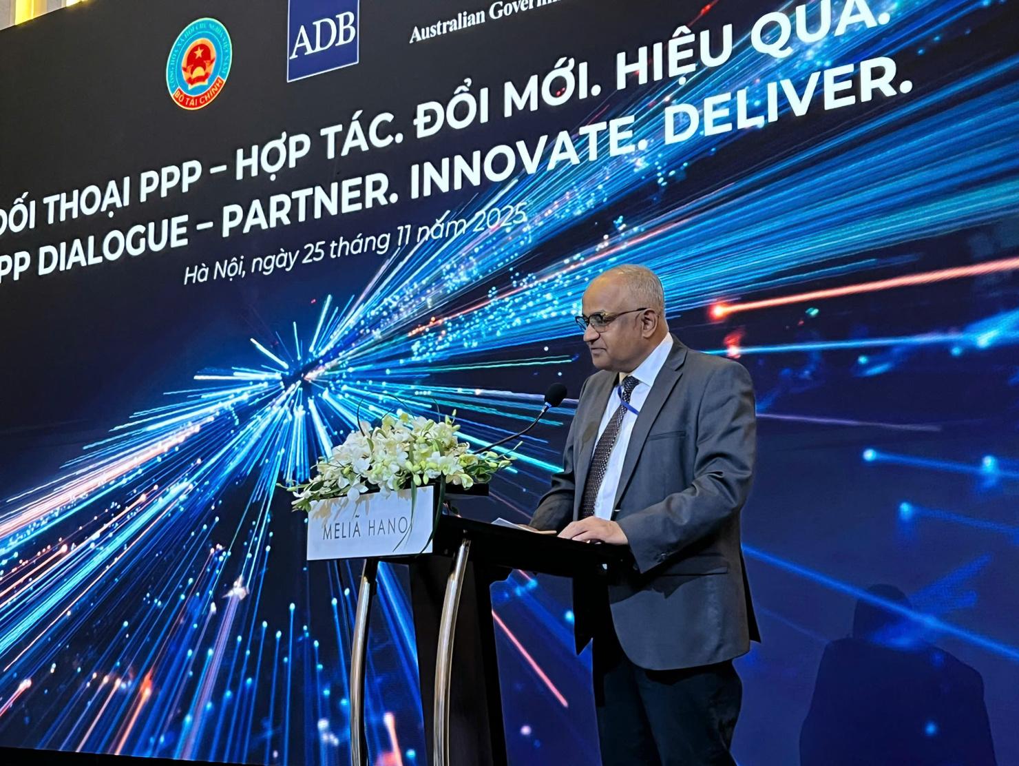 Ông Shantanu Chakraborty - Giám đốc Quốc gia ADB tại Việt Nam phát biểu tại sự kiện. Ảnh: HD