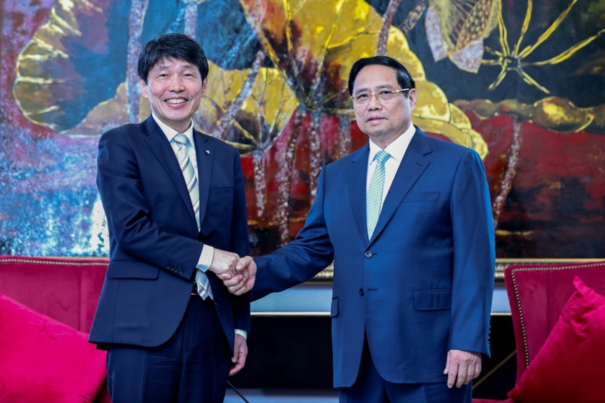 Thủ tướng Phạm Minh Chính tiếp ông Yamamoto Ichita - Thống đốc tỉnh Gunma, Nhật Bản, trong khuôn khổ Diễn đàn hợp tác địa phương Việt - Nhật tại Quảng Ninh. Ảnh: Cổng thông tin điện tử Chính phủ