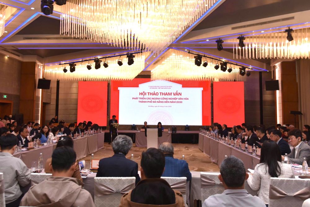 Hội thảo tham vấn phát triển các ngành công nghiệp văn hóa thành phố đến năm 2030. Ảnh: Trần Thi