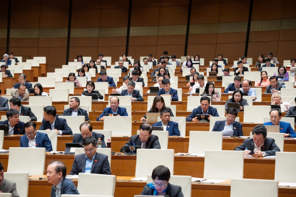 Đổi mới tư duy lập pháp, mở đường cho tăng trưởng nhanh, bền vững