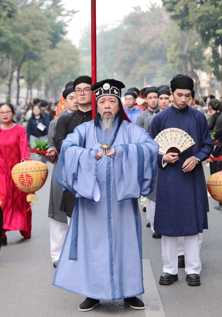 Trang phục 'già hương' trong đám cưới xưa của người Việt. ban-sac-viet-tu-co-phuc-dam-cuoi-truyen-thong-2.jpg