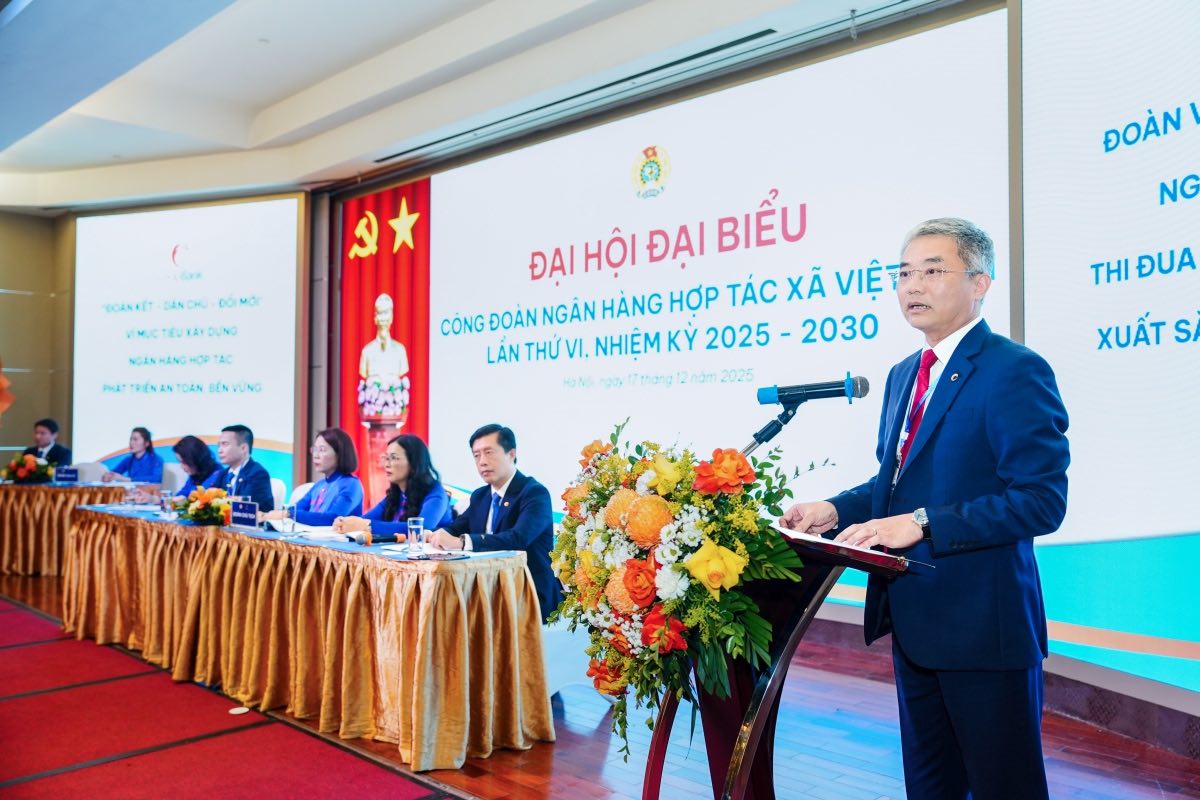 Ông Nguyễn Quốc Cường - Bí thư Đảng ủy, Chủ tịch Hội đồng quản trị Co-opBank phát biểu tại Đại hội. Ảnh: Công đoàn Co-opBank