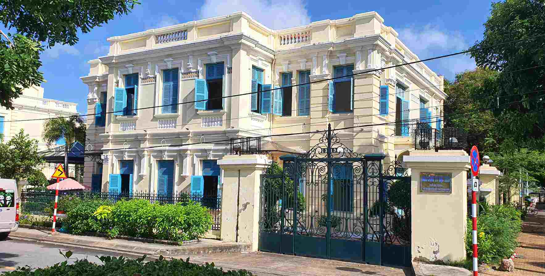 Nhà Công tử Bạc Liêu được khai thác làm du lịch khá tốt. Ảnh: Nhật Hồ