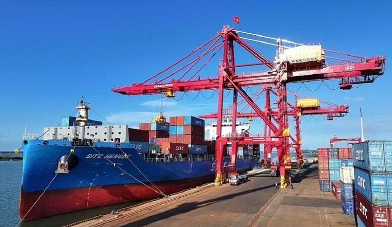 Năm 2025, Việt Nam xuất khẩu sang thị trường SIngapore đạt 13,1 tỷ SGD, tăng 53,2%. Ảnh minh hoạ