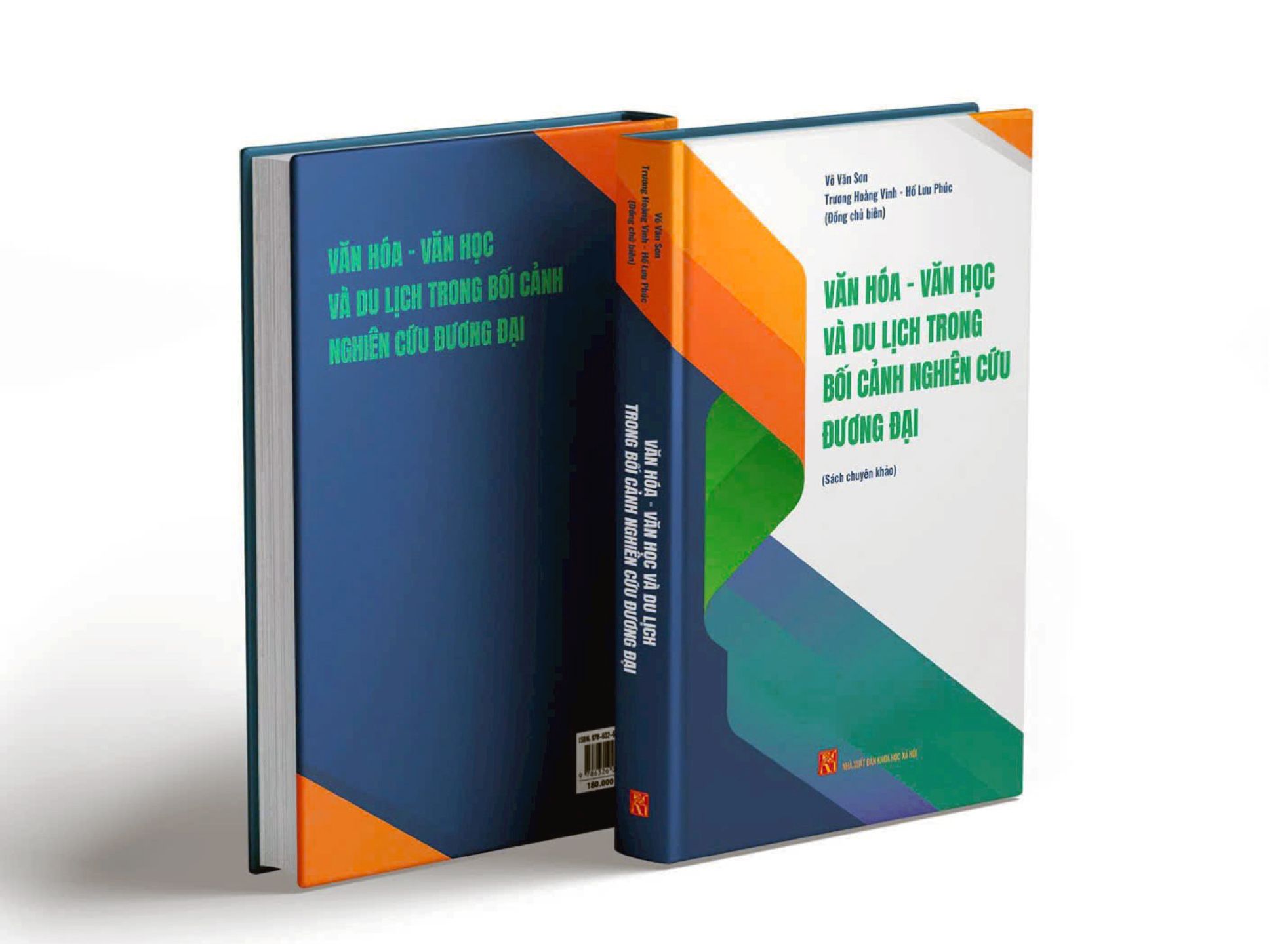 Chuyên khảo “Văn hóa – văn học và du lịch trong bối cảnh nghiên cứu đương đại”. Ảnh: NVCC