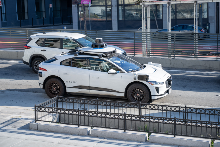 Khung pháp lý cho xe tự lái Mỹ trước ngã rẽ giữa liên bang và các bang