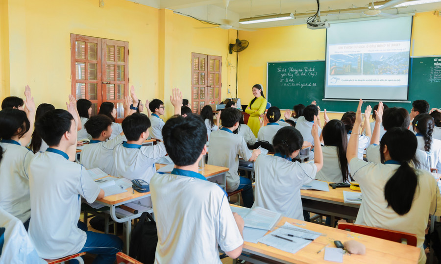 Giờ học tại Trường THPT chuyên Nguyễn Trãi (TP Hải Phòng). Ảnh: NTCC xay-dung-he-sinh-thai-phat-hien-boi-duong-va-phat-trien-nhan-tai-tre-3.jpg