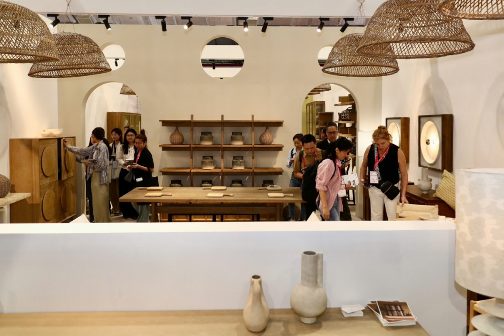 Hội chợ thu hút hơn 3.000 khách tham quan quốc tế. Ảnh: T.D Hội chợ thu hút hơn 3.000 khách tham quan quốc tế. Ảnh: T.D