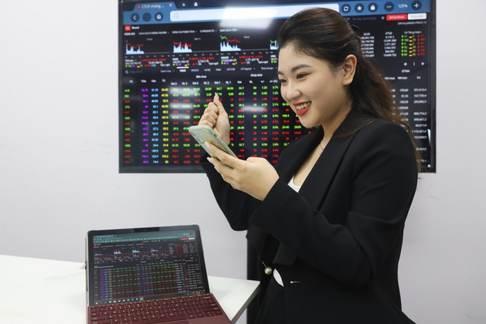 Thị trường chứng khoán tháng 3/2026: Chỉ số điều chỉnh, thanh khoản trên HoSE cải thiện Thị trường chứng khoán tháng 3/2026: Chỉ số điều chỉnh, thanh khoản trên HoSE cải thiện