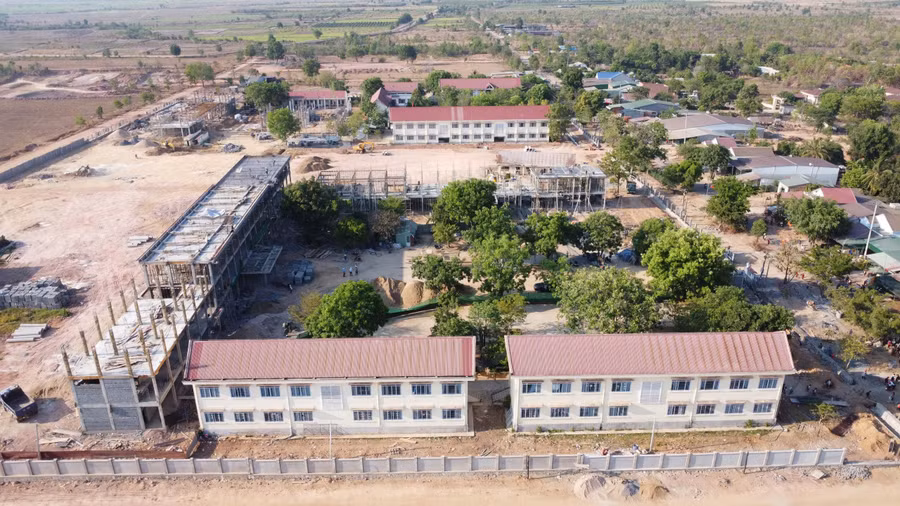 Dự án Trường Phổ thông nội trú liên cấp TH&THCS xã Ia Lốp đạt trên 40% tiến độ.