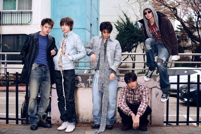 CORTIS càn quét nhiều bảng xếp hạng ngay khi tái xuất với Redred