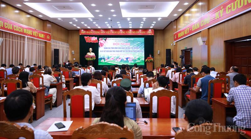 Quang cảnh hội nghị.