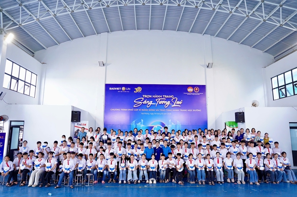 30 năm Bảo Việt Nhân thọ đồng hành cùng người dân và vun đắp tương lai thế hệ trẻ Việt Nam 30 năm Bảo Việt Nhân thọ đồng hành cùng người dân và vun đắp tương lai thế hệ trẻ Việt Nam