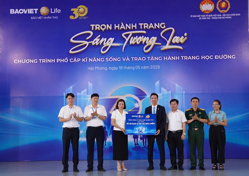 30 năm Bảo Việt Nhân thọ đồng hành cùng người dân và vun đắp tương lai thế hệ trẻ Việt Nam 30 năm Bảo Việt Nhân thọ đồng hành cùng người dân và vun đắp tương lai thế hệ trẻ Việt Nam