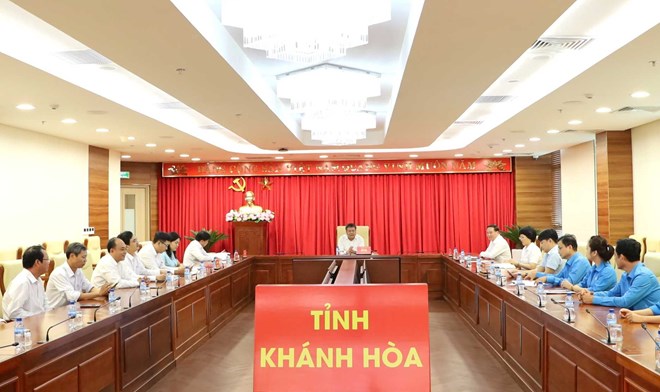 Bí thư Tỉnh ủy Khánh Hòa gặp mặt đoàn đại biểu dự Đại hội Công đoàn Việt Nam