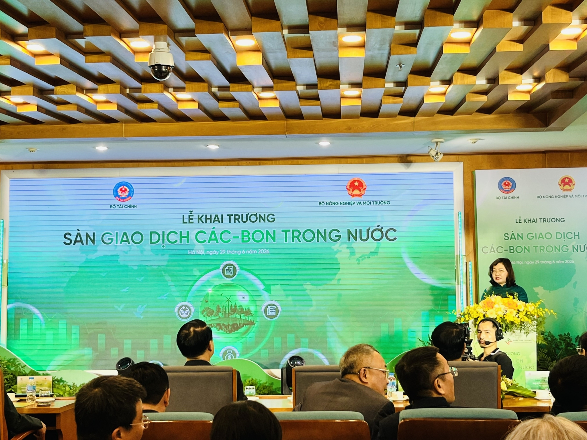 Khai trương sàn giao dịch các-bon trong nước đánh dấu bước phát triển mới của thị trường tài chính Việt Nam
