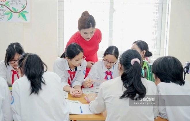 Bộ GDĐT nói về chế độ phụ cấp, tiền thưởng với giáo viên hợp đồng