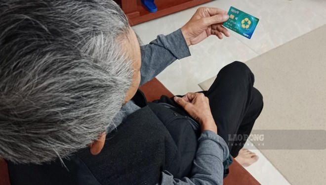 Chi trả lương hưu, trợ cấp BHXH tháng 7 qua tài khoản hoàn tất, tiếp tục chi trả tiền mặt