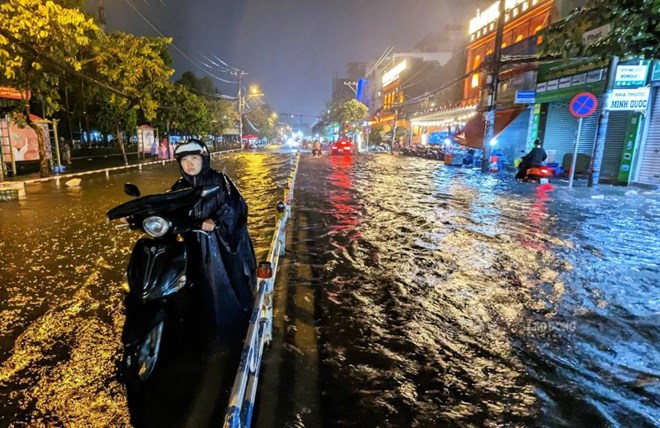 Dự báo Nam Bộ mưa dông diện rộng trong 2-3 ngày tới