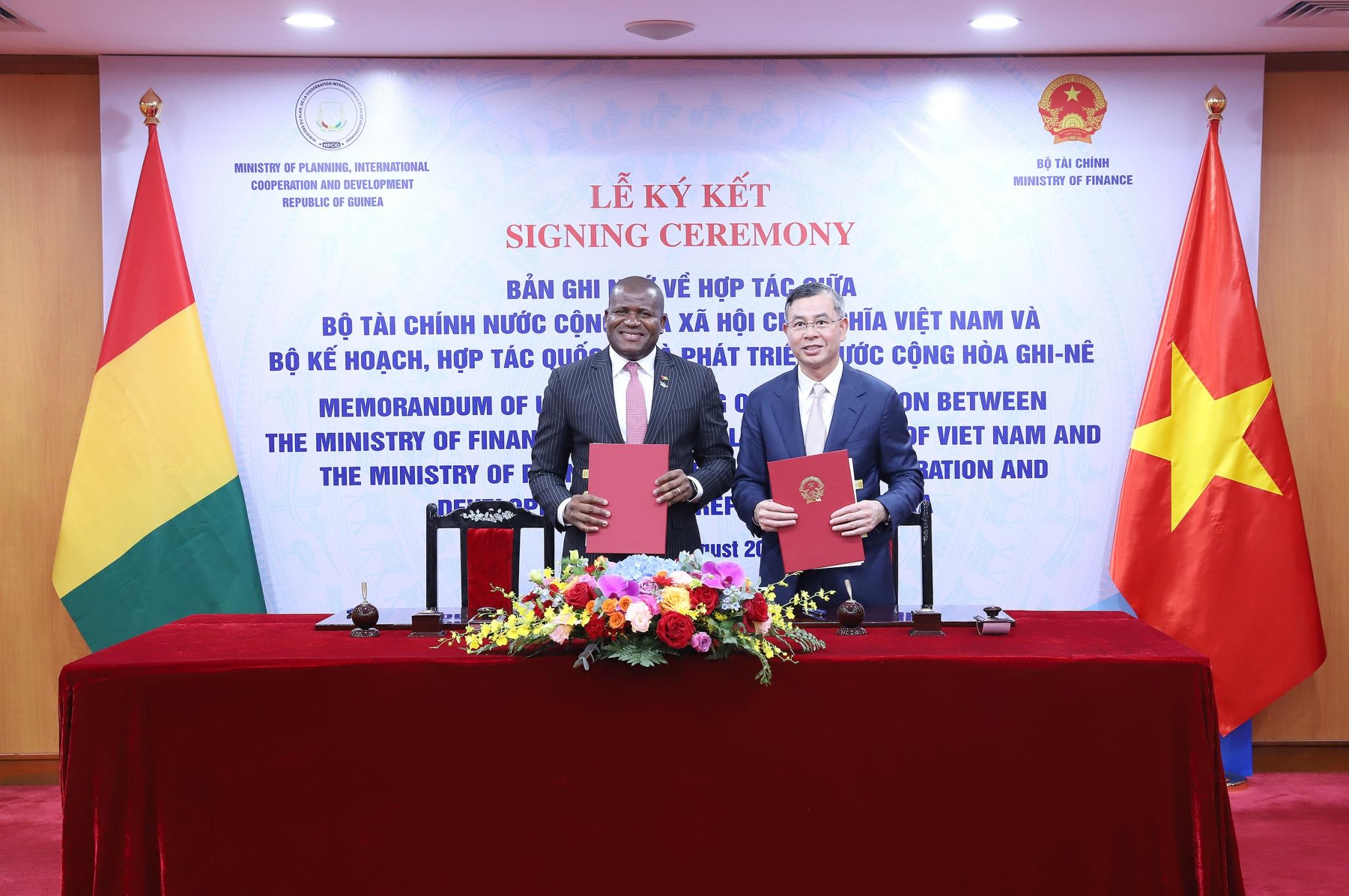 Việt Nam - Guinea tăng cường hợp tác kinh tế, mở rộng không gian phát triển mới