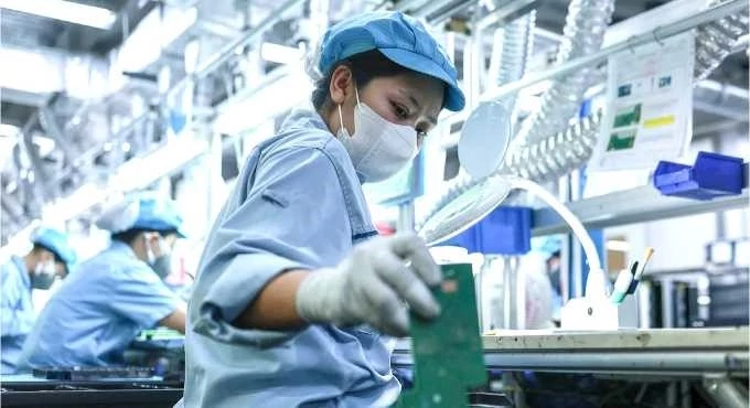 Thu hút vốn đầu tư nước ngoài gắn với chuyển giao công nghệ và phát triển doanh nghiệp Việt Thu hút vốn đầu tư nước ngoài gắn với chuyển giao công nghệ và phát triển doanh nghiệp Việt