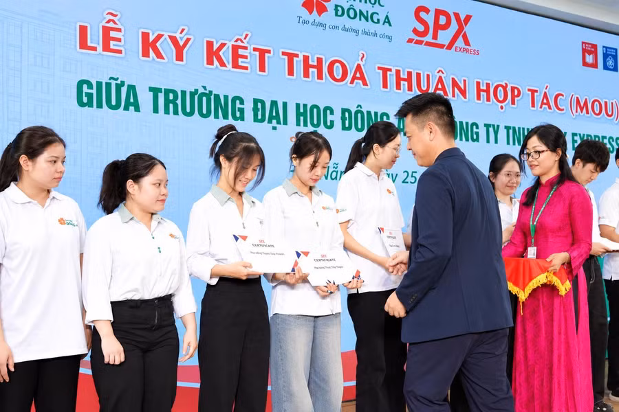 bbb22f61-0739-43d3-a0f0-09a29915cd70.jpg