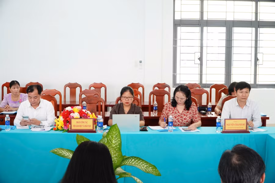 0-ag-thu-truong-9.jpg
