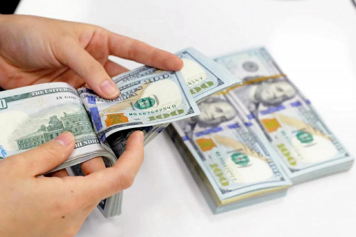 Lãi suất - tỷ giá hôm nay: Giá USD giảm tiếp, lãi tiết kiệm 12 tháng vẫn vượt 7%/năm tỷ giá