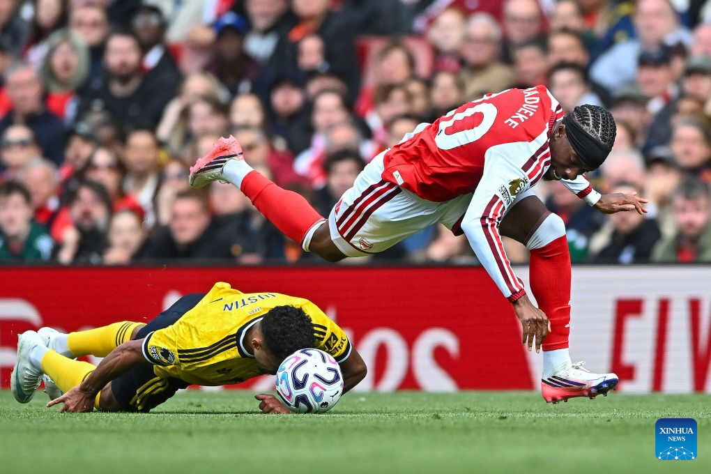Sự nỗ lực của Noni Madueke đã được Mikel Arteta ghi nhận.  Ảnh: Xinhua