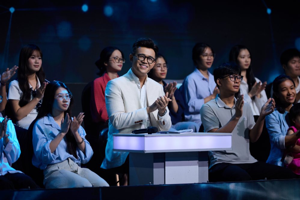 “Vua Tiếng Việt” mùa 7 sẽ chính thức lên sóng từ ngày 16.10 trên VTV3, do MC Đức Bảo dẫn dắt. Ảnh: Ban tổ chức.