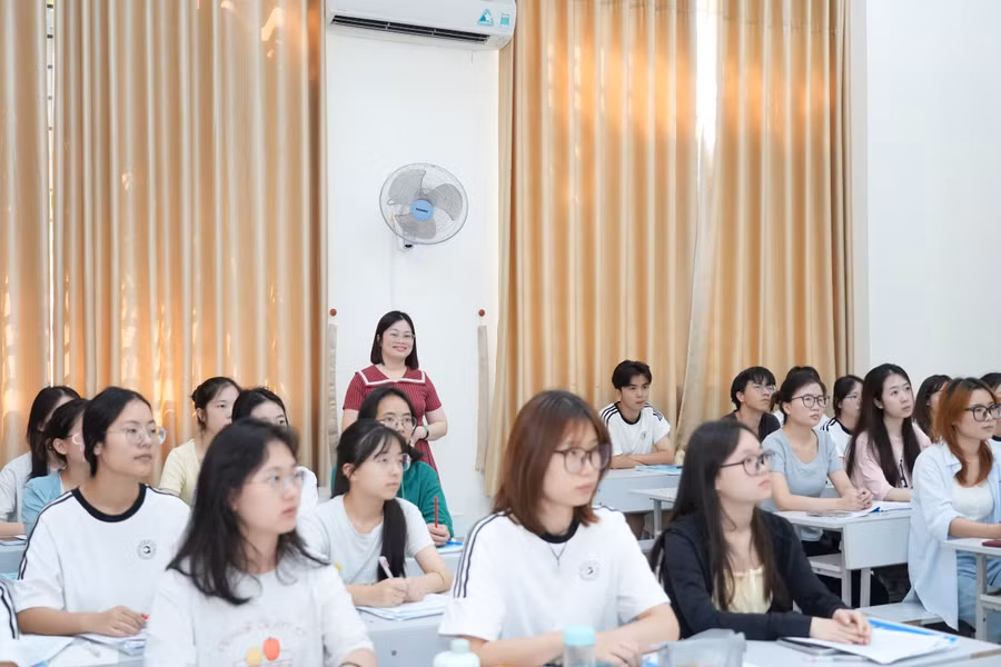 Sinh viên Trường ĐH Sư phạm - ĐH Đà Nẵng. 1788397932210-4493430170501252658-4493430170501252658-95cea22074f77fe8d3a566efef800da4.jpg