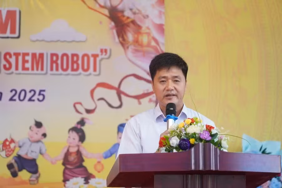 Ông Ngô Văn Hiền – Phó chủ tịch xã Tri Lễ (tỉnh Lạng Sơn). ong-hien.jpg